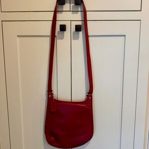 Vintage COACH 9131 Legacy Saddle Red Leather Flat Crossbody Shoulder Bag